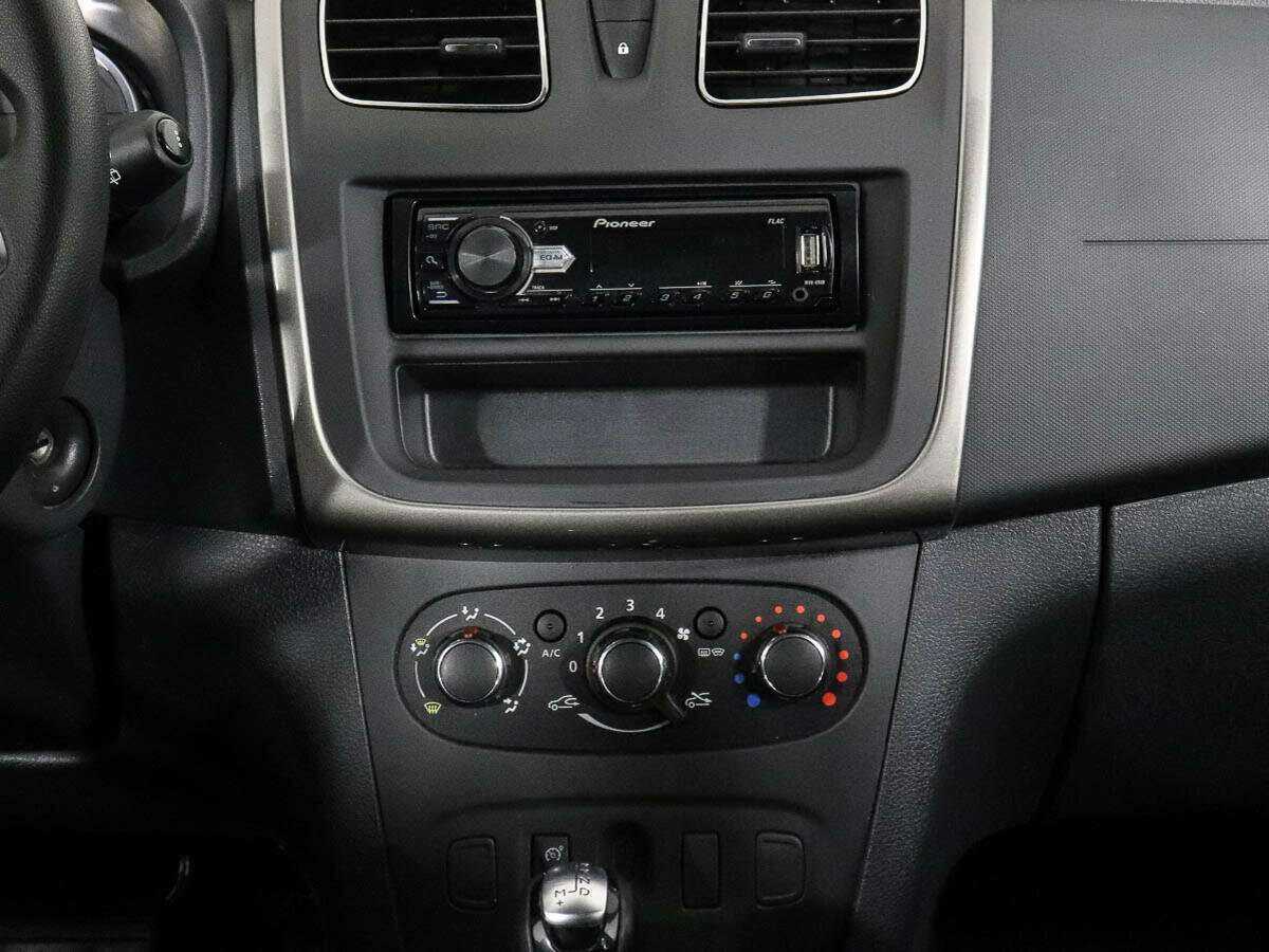 Купить Renault Sandero, 2018, 48 372 км.. Фото: #10