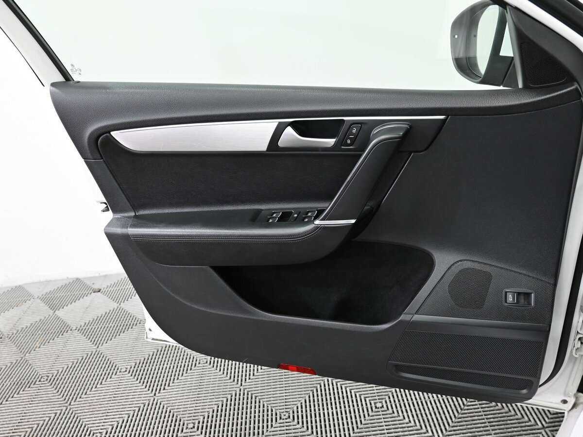 Купить Volkswagen Passat, 2013, 131 000 км.. Фото: #10