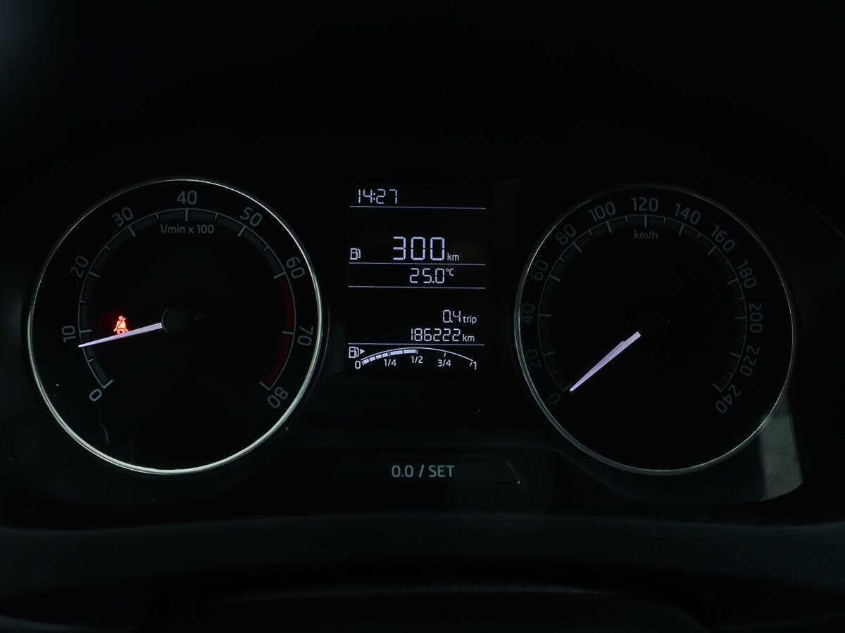 Купить Skoda Rapid, 2017, 186 222 км.. Фото: #12