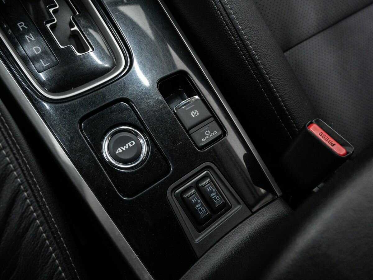 Купить Mitsubishi Outlander, 2017, 285 598 км.. Фото: #17