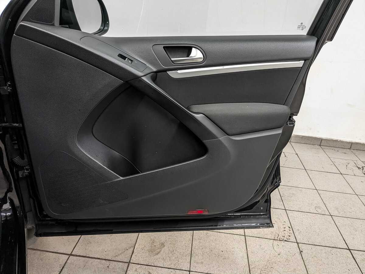 Купить Volkswagen Tiguan, 2015, 136 730 км.. Фото: #23