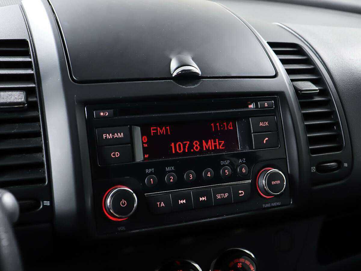 Купить Nissan Note, 2012, 97 744 км.. Фото: #14