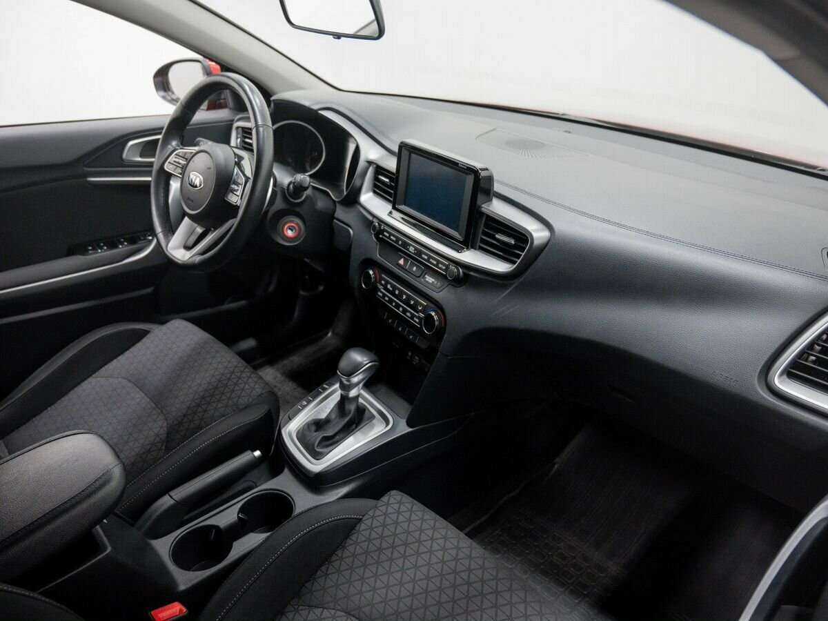 Купить Kia Ceed, 2019, 89 000 км.. Фото: #10