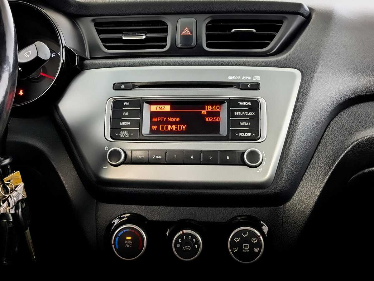 Купить Kia Rio, 2016, 111 223 км.. Фото: #12