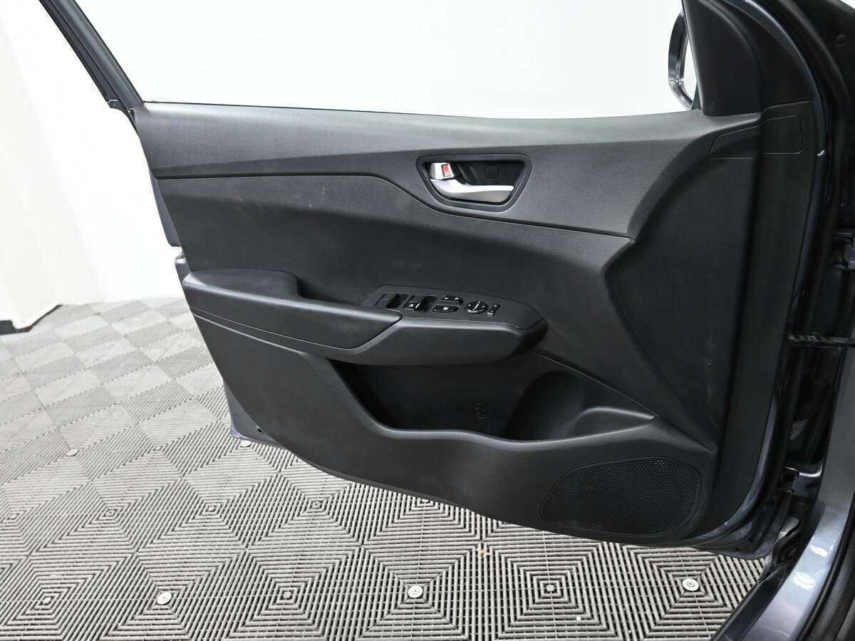 Купить Hyundai Solaris, 2020, 93 000 км.. Фото: #8