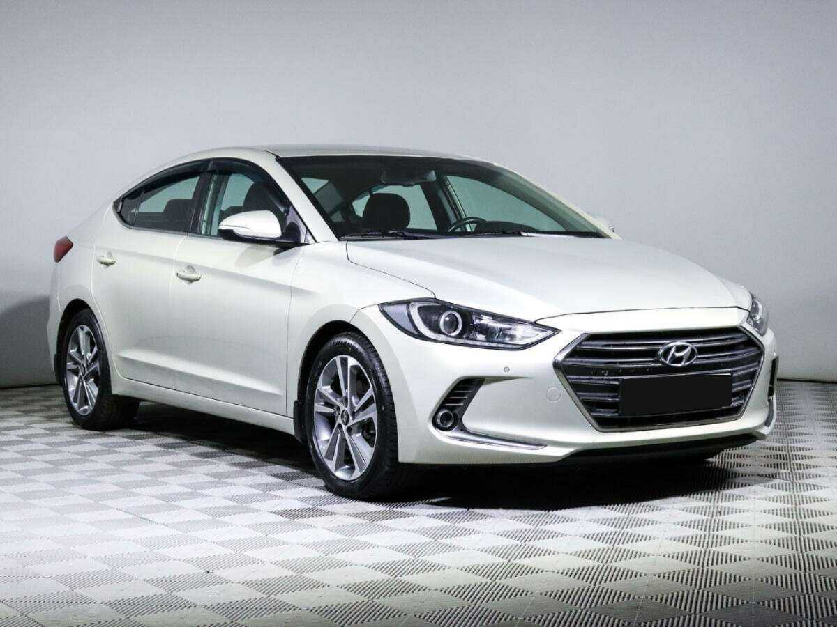Купить Hyundai Elantra, 2018, 128 900 км.. Фото: #2