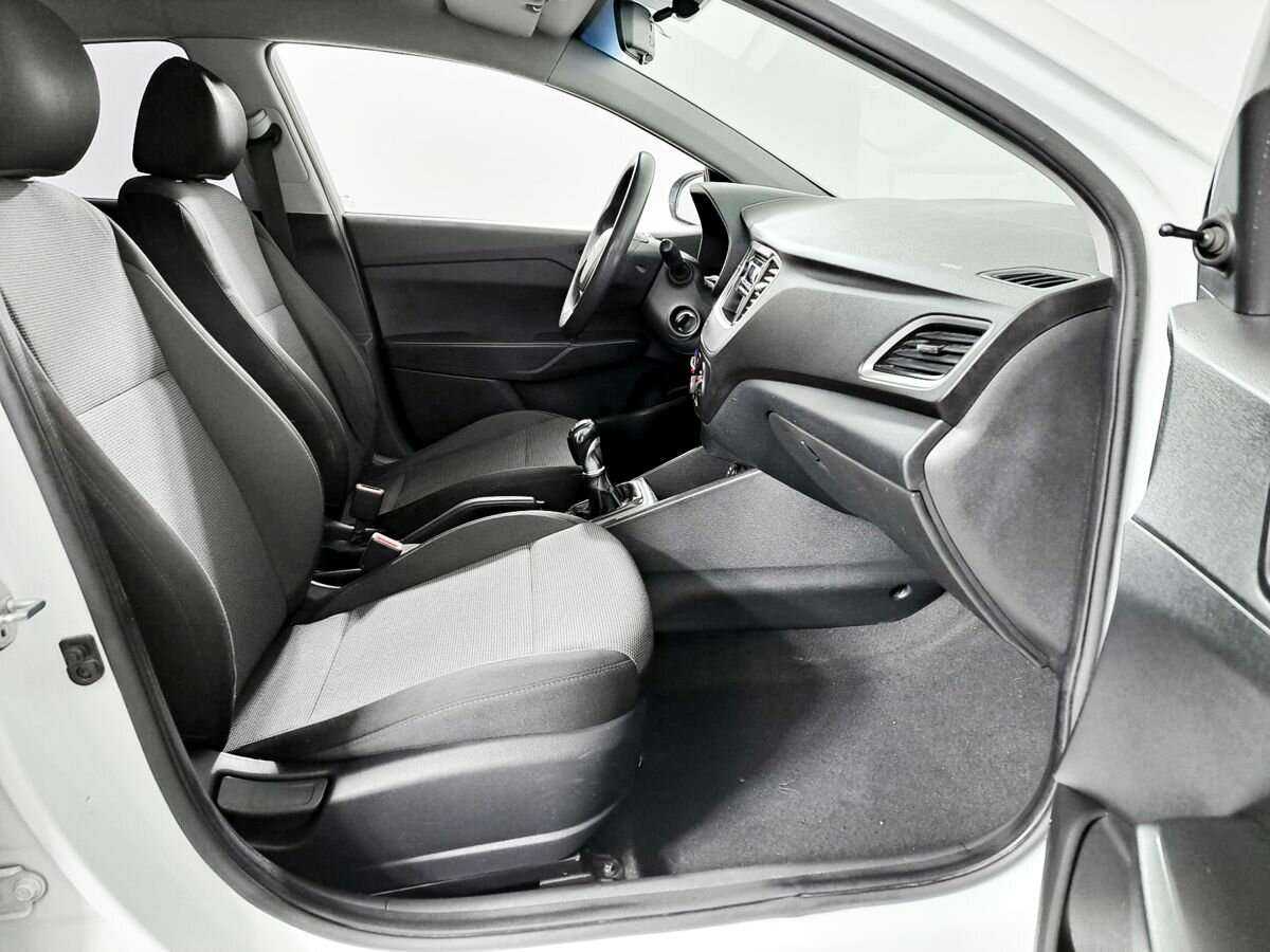 Купить Hyundai Solaris, 2017, 135 403 км.. Фото: #8