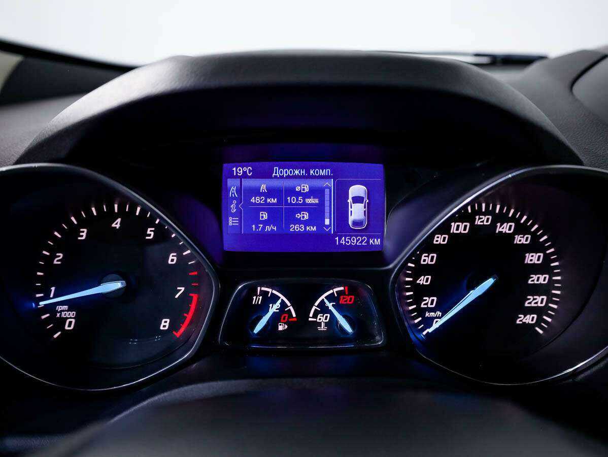 Купить Ford Kuga, 2013, 145 922 км.. Фото: #9