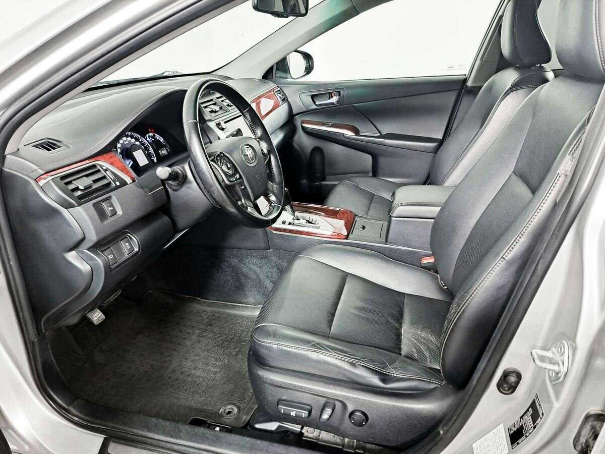 Купить Toyota Camry, 2014, 121 870 км.. Фото: #11