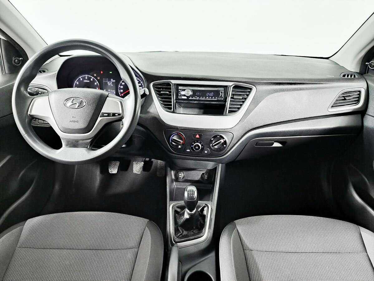 Купить Hyundai Solaris, 2017, 135 403 км.. Фото: #11