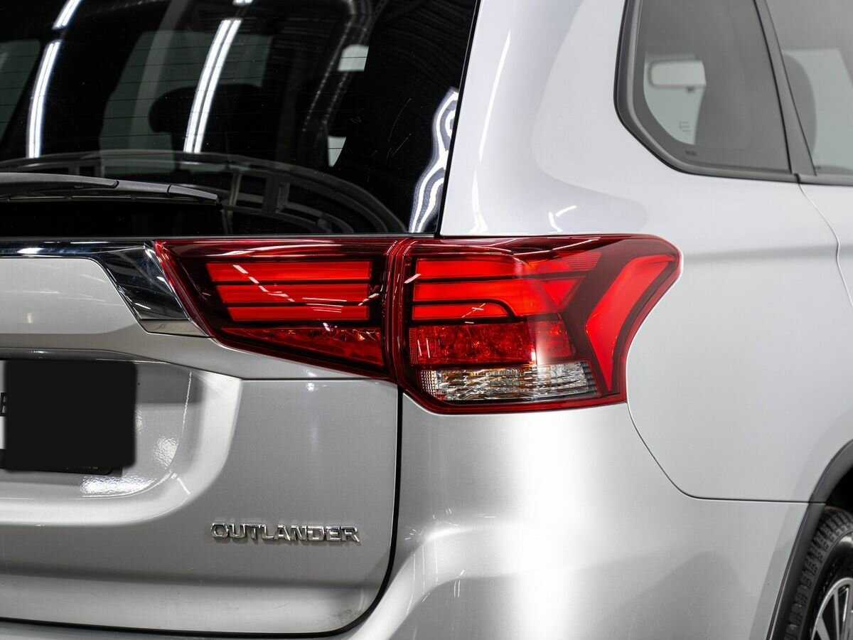 Купить Mitsubishi Outlander, 2018, 179 363 км.. Фото: #6