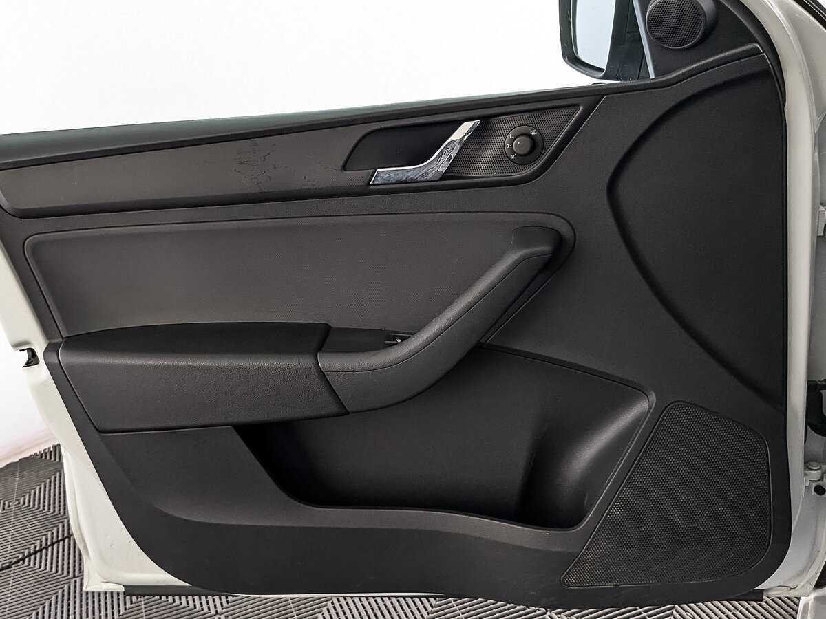 Купить Skoda Rapid, 2017, 145 587 км.. Фото: #16