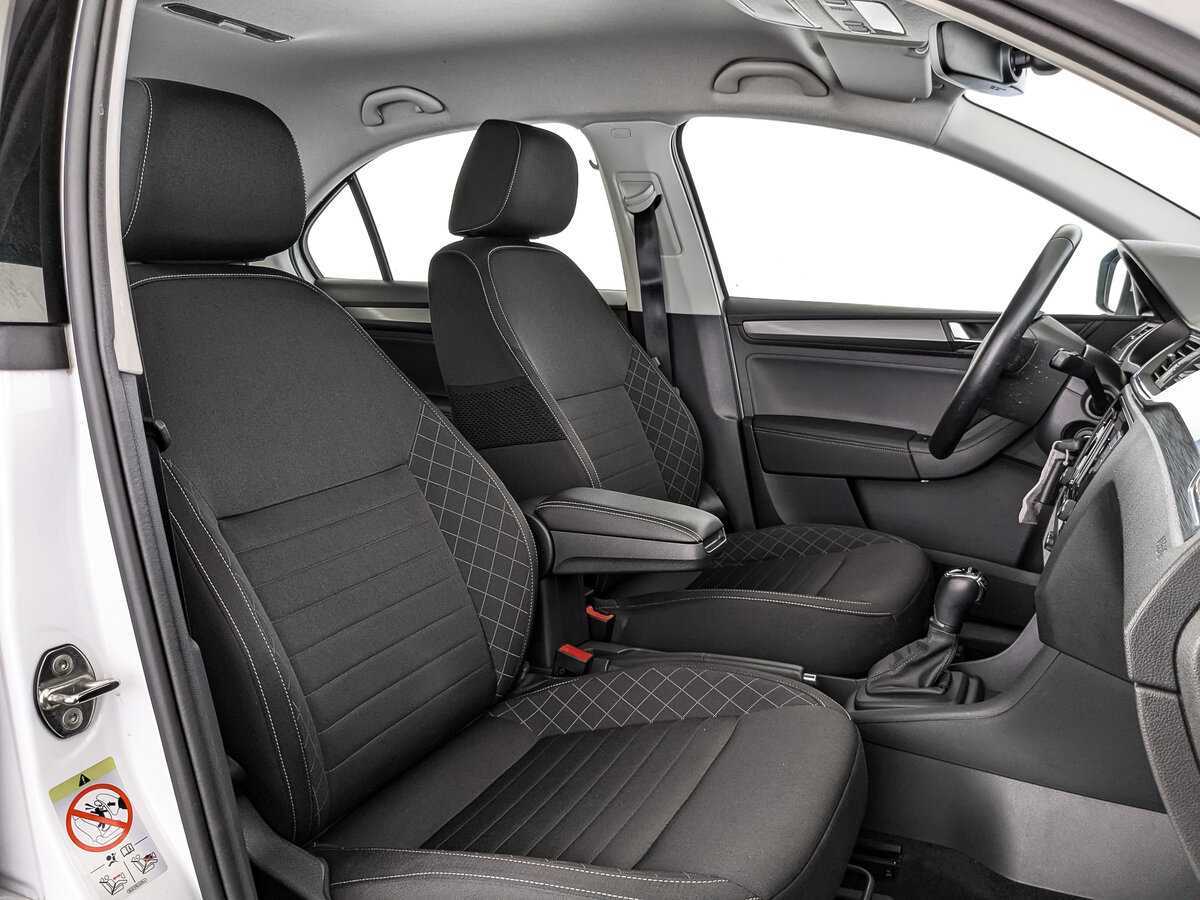 Купить Skoda Rapid, 2018, 59 140 км.. Фото: #18