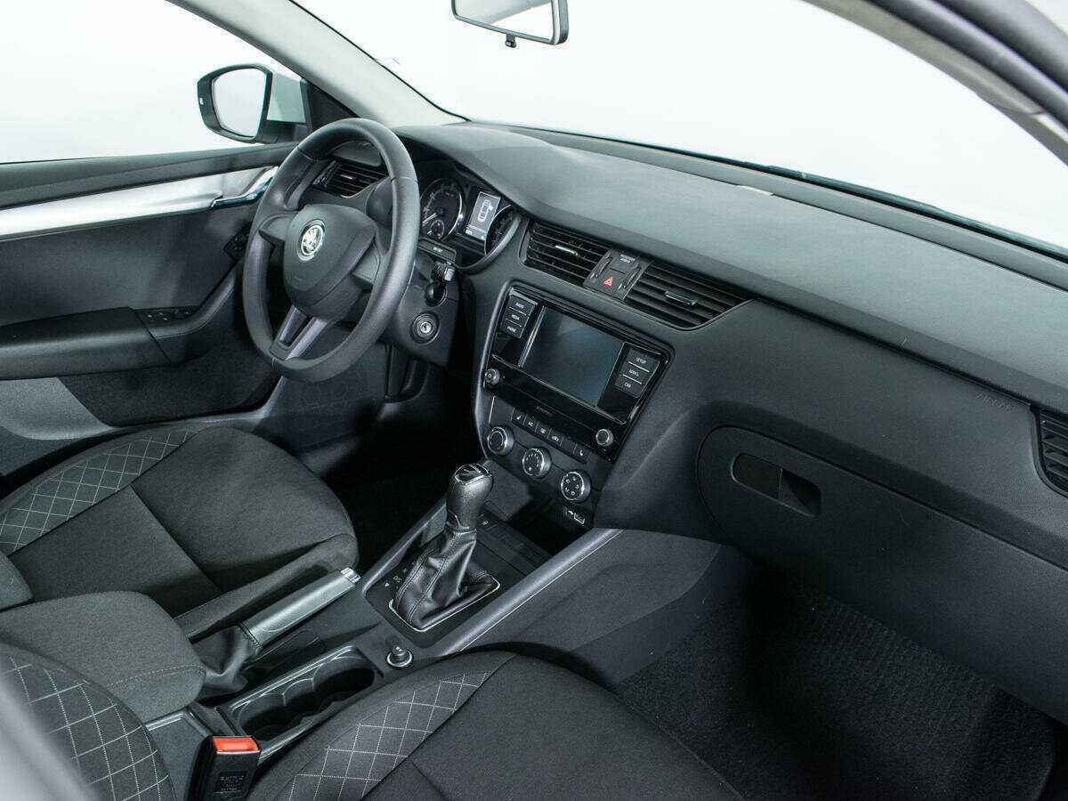 Купить Skoda Octavia, 2019, 37 010 км.. Фото: #8