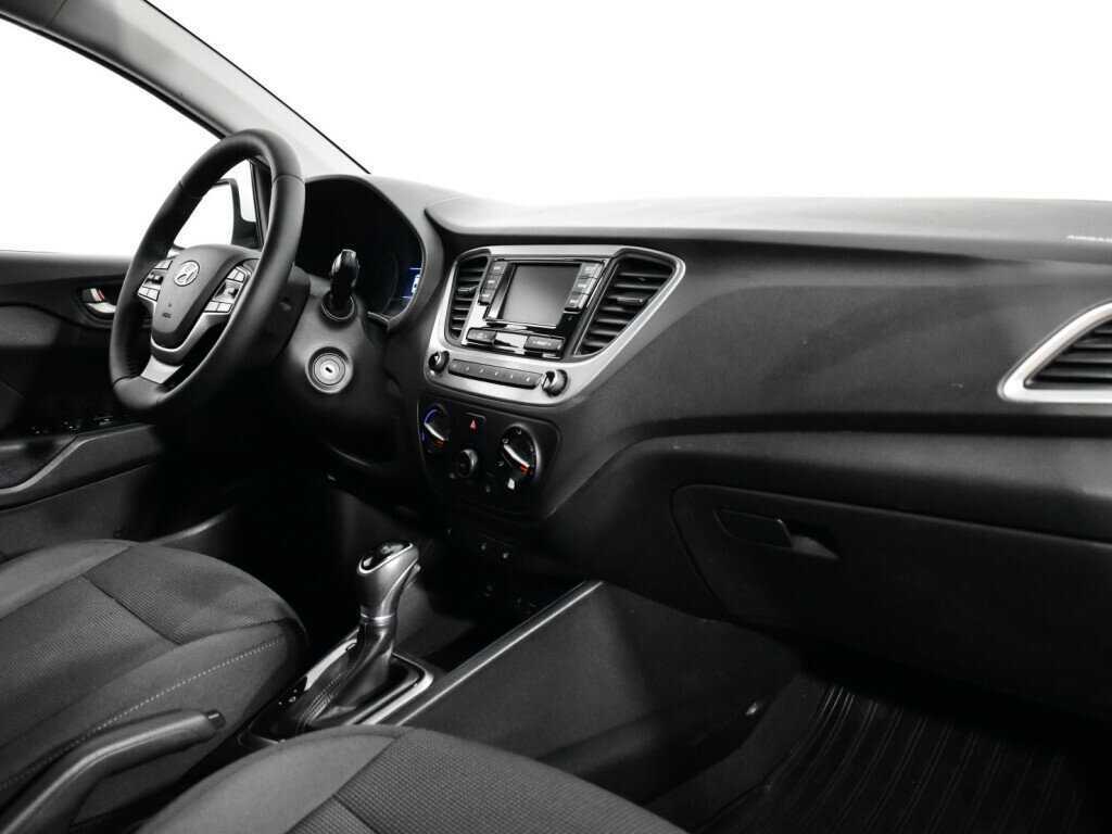 Купить Hyundai Solaris, 2017, 95 890 км.. Фото: #8