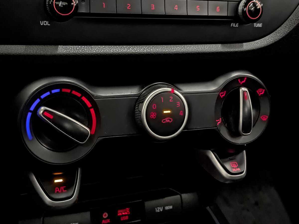 Купить Kia Rio, 2019, 112 825 км.. Фото: #19