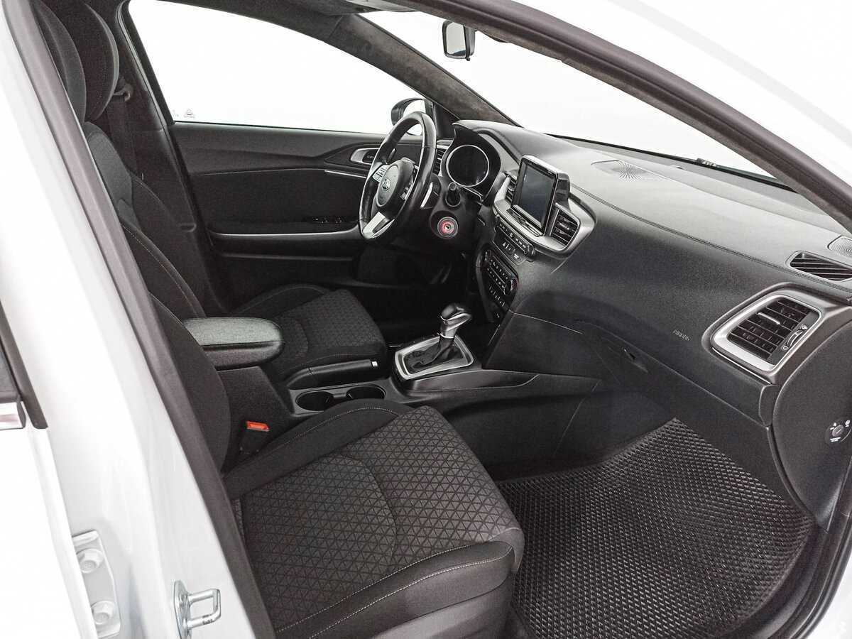 Купить Kia Ceed, 2018, 138 129 км.. Фото: #8