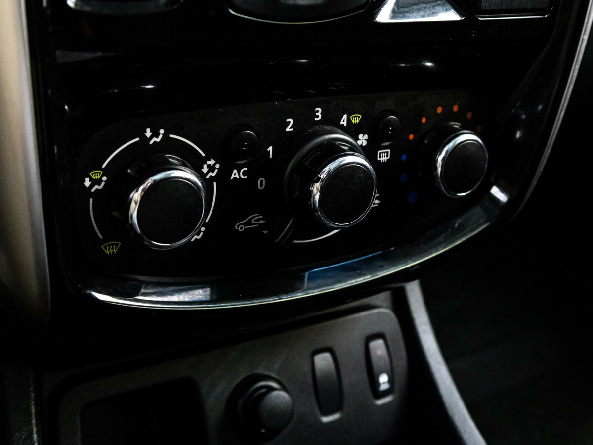 Купить Nissan Terrano, 2014, 122 269 км.. Фото: #9