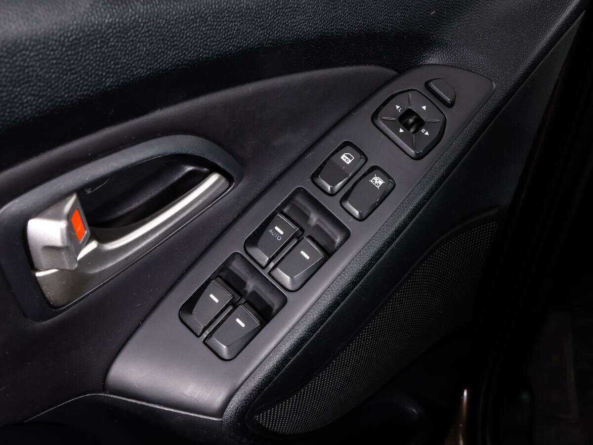 Купить Hyundai ix35, 2012, 146 422 км.. Фото: #10