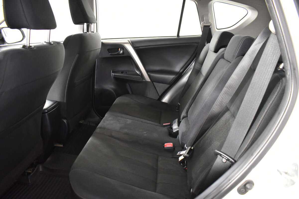 Купить Toyota RAV4, 2013, 160 957 км.. Фото: #6