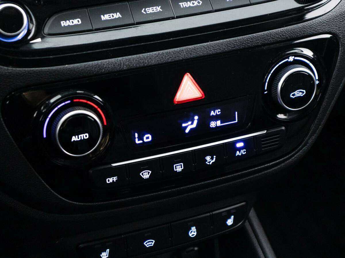 Купить Hyundai Solaris, 2021, 63 849 км.. Фото: #15