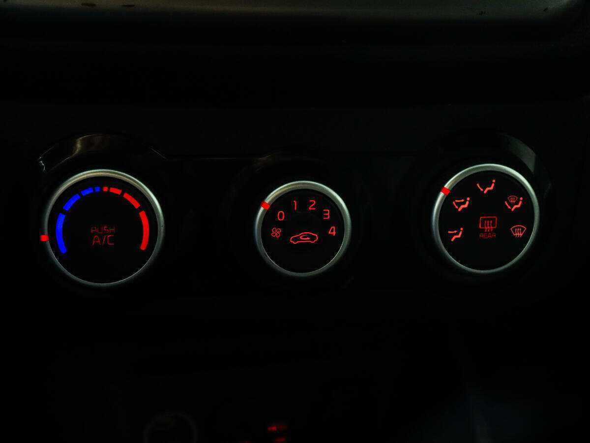 Купить Kia Rio, 2017, 507 304 км.. Фото: #14