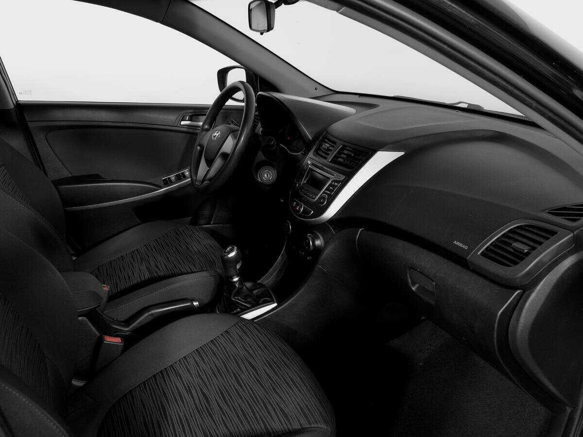 Купить Hyundai Solaris, 2016, 156 651 км.. Фото: #8