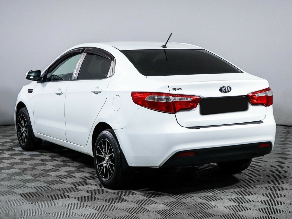 Купить Kia Rio, 2013, 199 283 км.. Фото: #5
