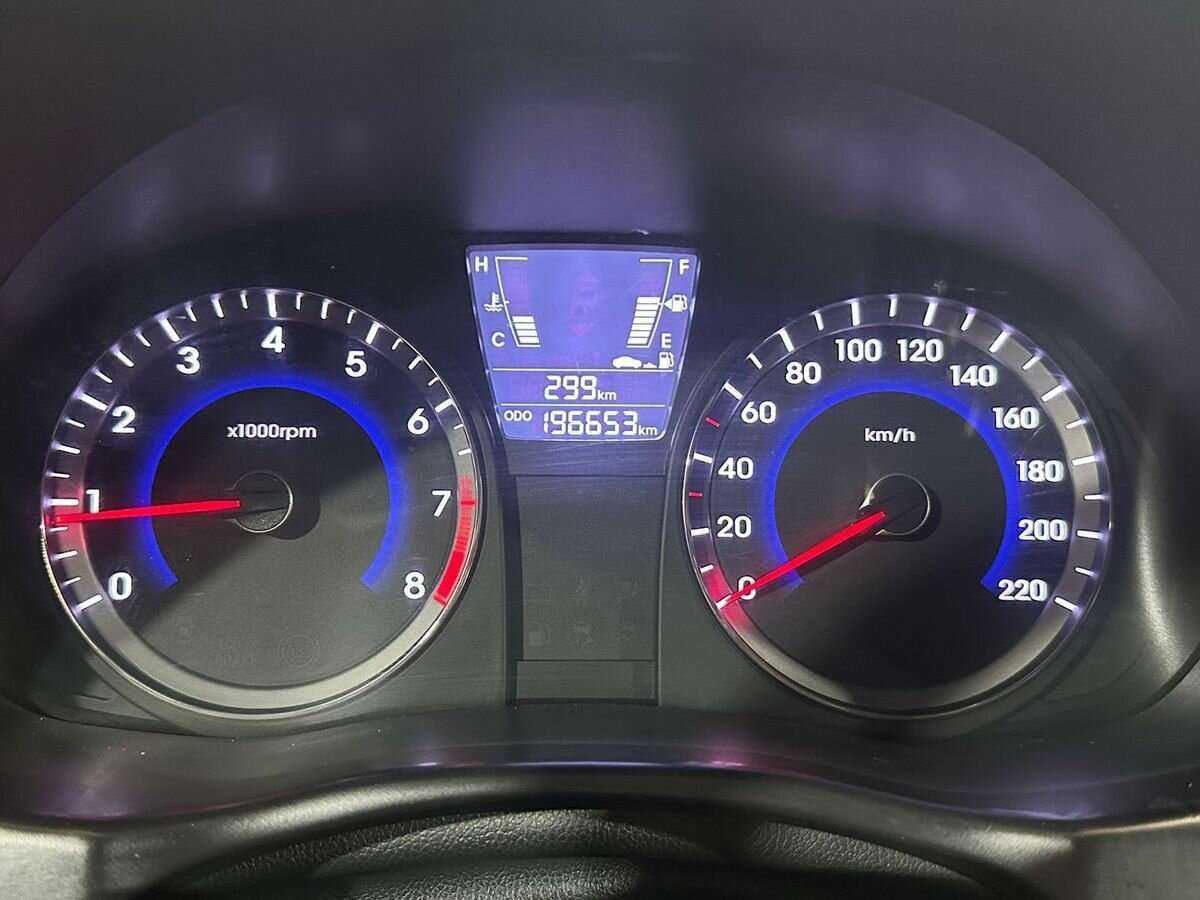 Купить Hyundai Solaris, 2013, 196 613 км.. Фото: #11