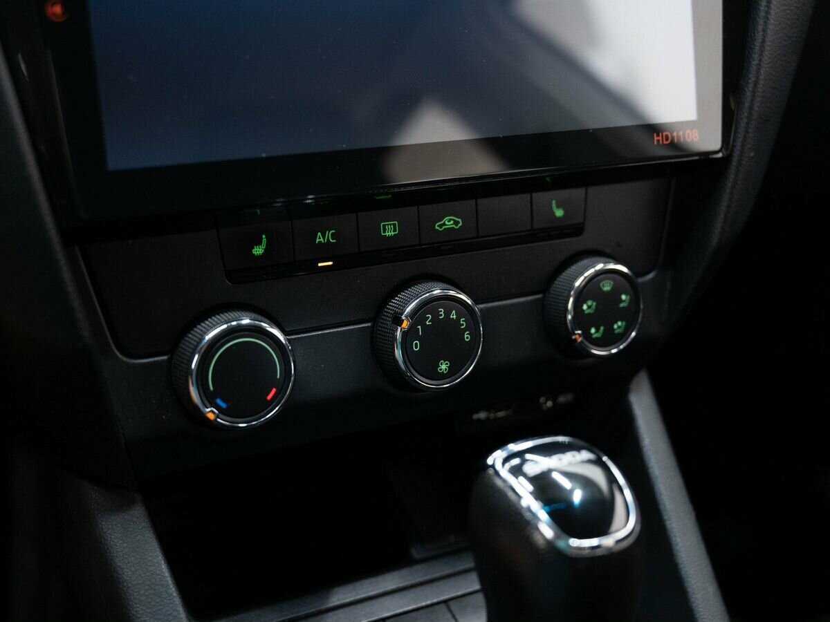 Купить Skoda Octavia, 2017, 200 790 км.. Фото: #17