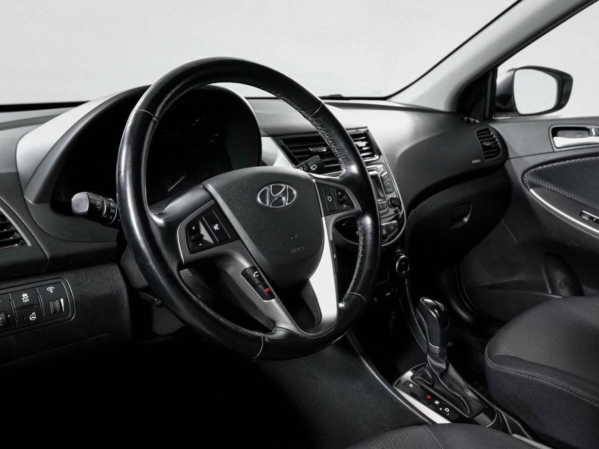 Купить Hyundai Solaris, 2015, 73 940 км.. Фото: #9