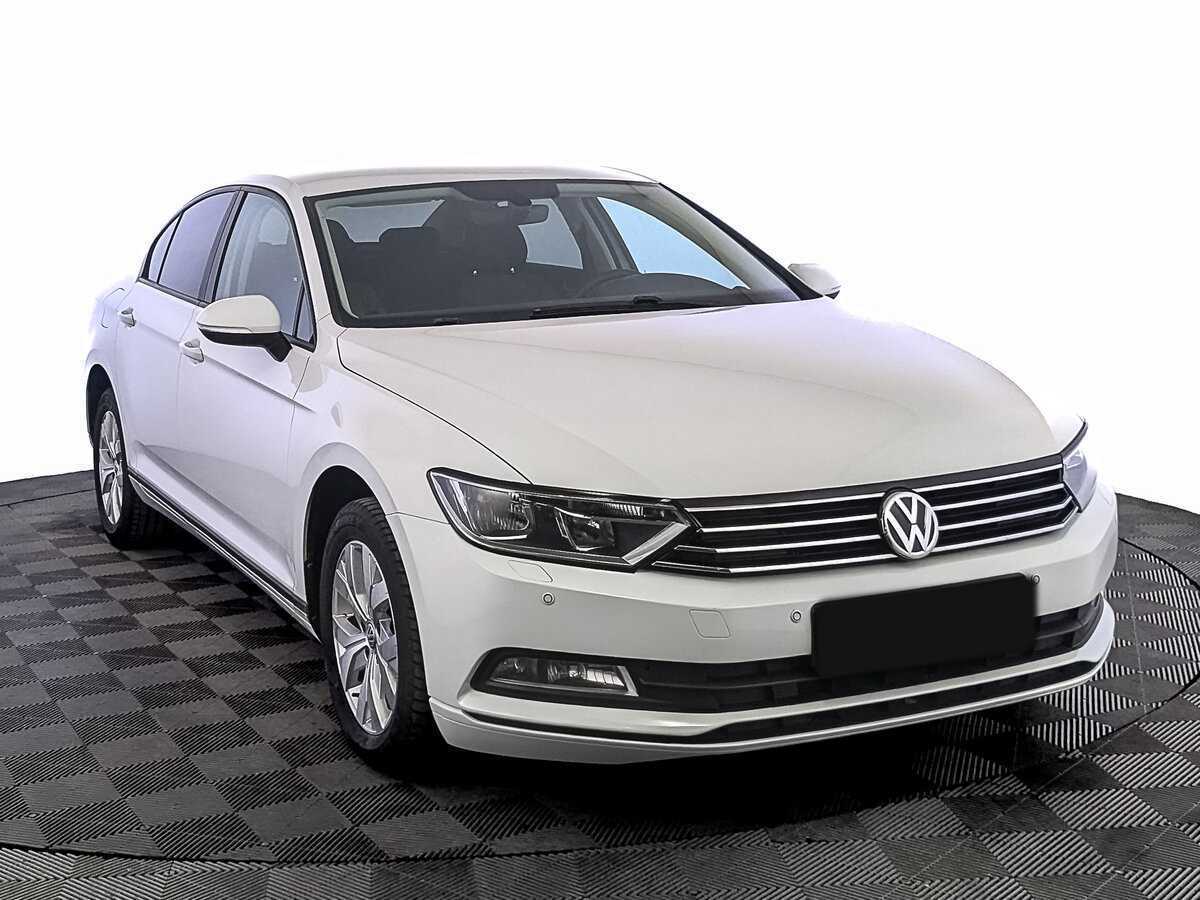 Купить Volkswagen Passat, 2017, 120 532 км.. Фото: #2