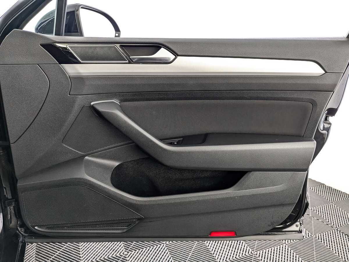 Купить Volkswagen Passat, 2018, 188 206 км.. Фото: #19