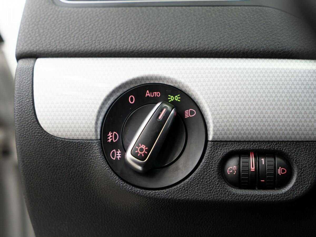 Купить Volkswagen Jetta, 2013, 188 137 км.. Фото: #16