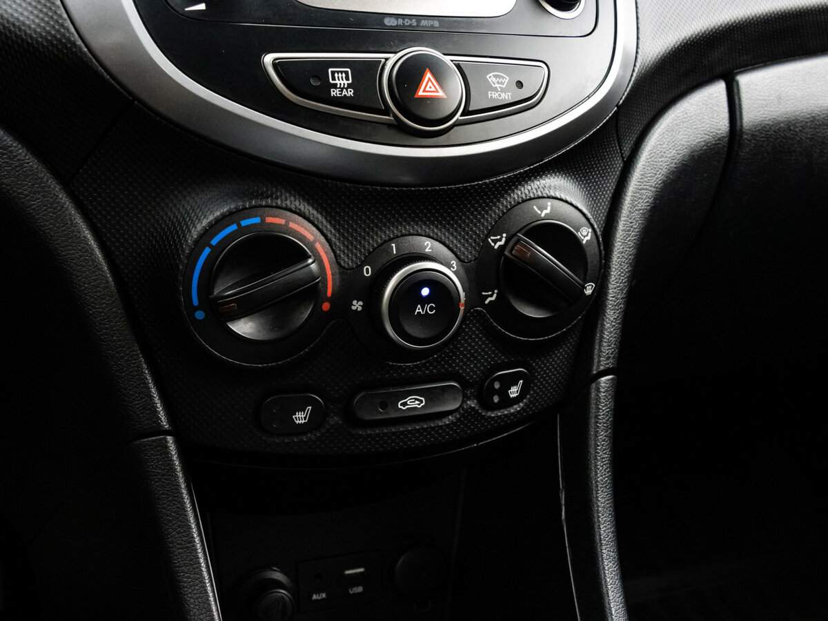 Купить Hyundai Solaris, 2016, 112 982 км.. Фото: #10