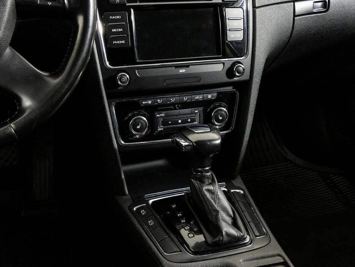 Купить Skoda Superb, 2012, 216 000 км.. Фото: #12