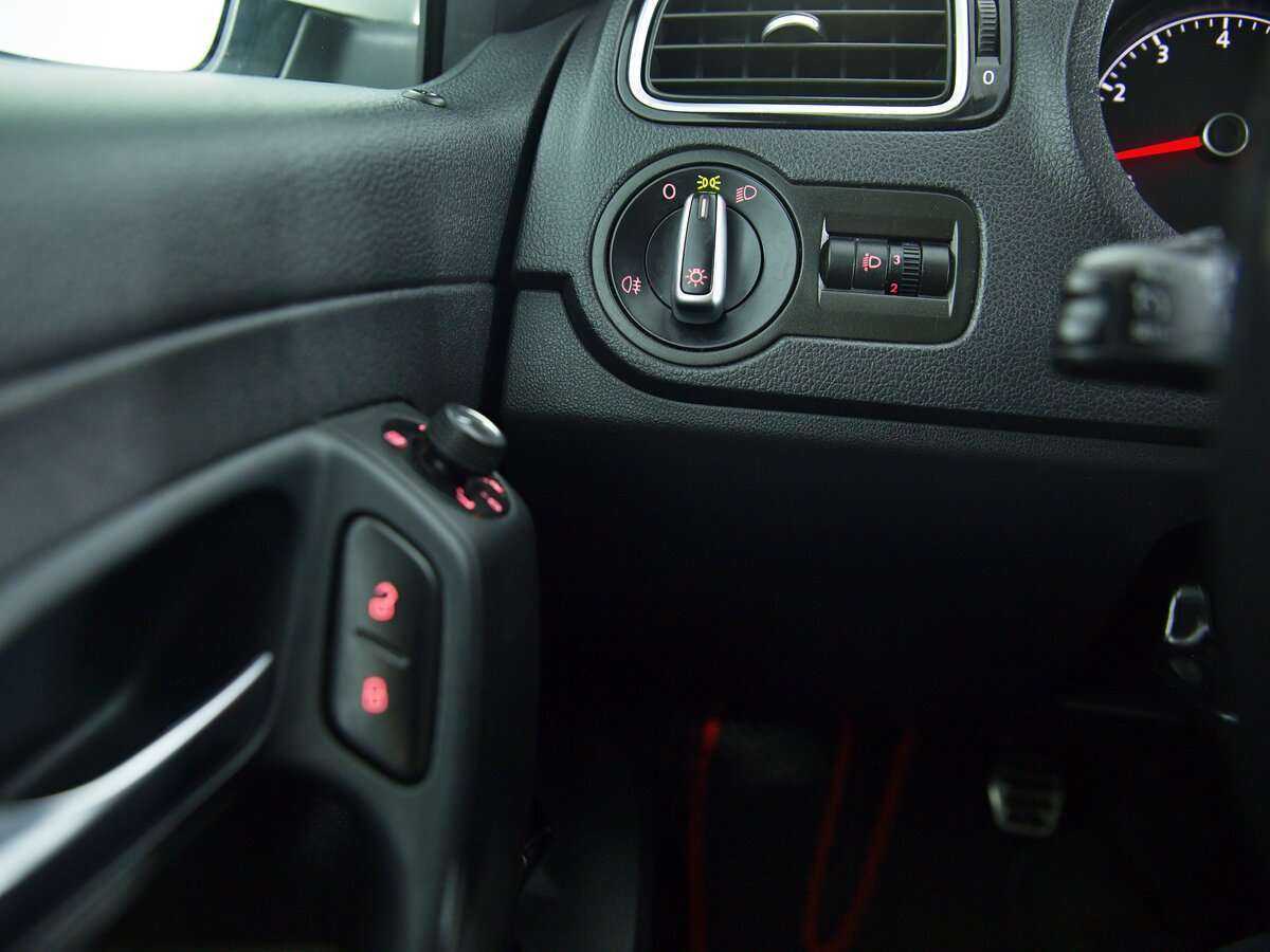 Купить Volkswagen Polo, 2018, 112 000 км.. Фото: #11