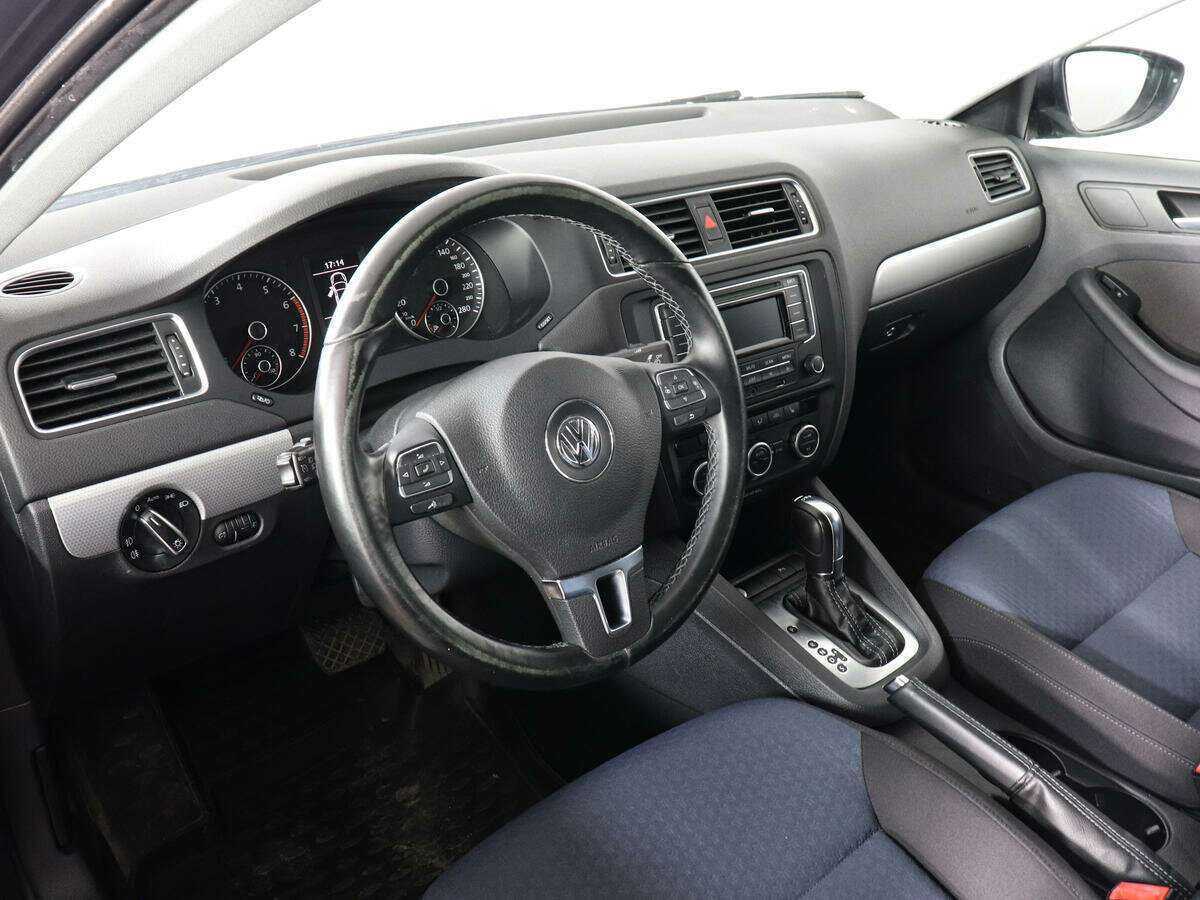Купить Volkswagen Jetta, 2013, 127 564 км.. Фото: #7