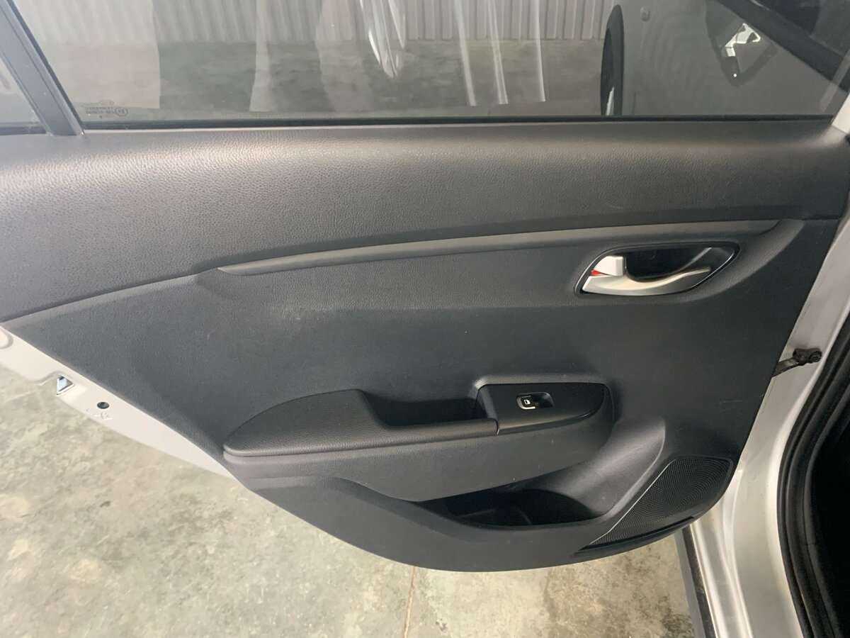 Купить Kia Rio, 2019, 60 439 км.. Фото: #17