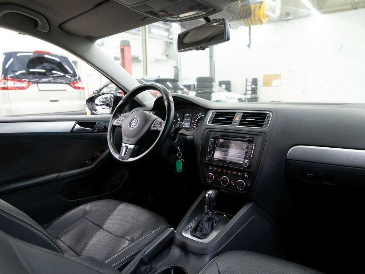 Купить Volkswagen Jetta, 2013, 188 137 км.. Фото: #17