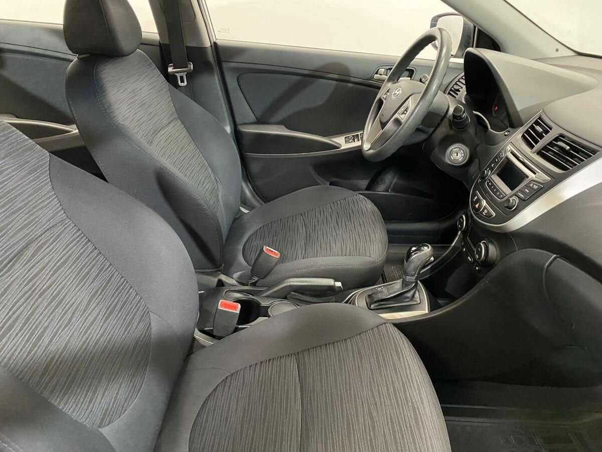 Купить Hyundai Solaris, 2015, 108 260 км.. Фото: #9