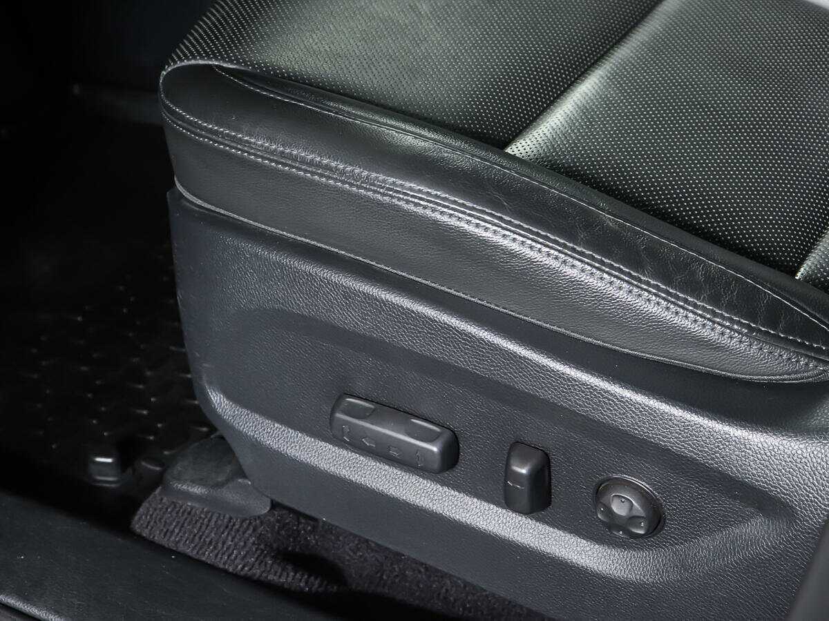 Купить Hyundai Santa Fe, 2016, 148 124 км.. Фото: #12