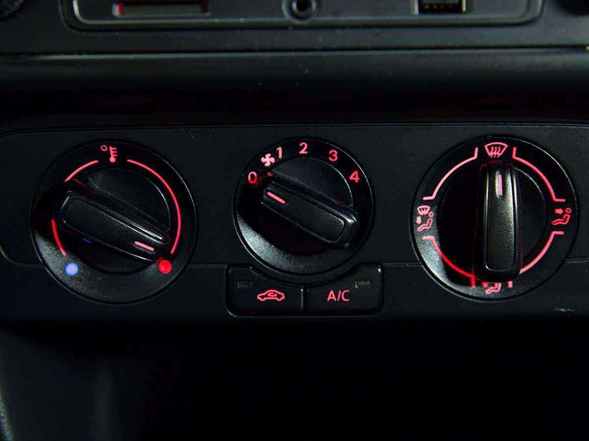 Купить Volkswagen Polo, 2019, 198 232 км.. Фото: #12