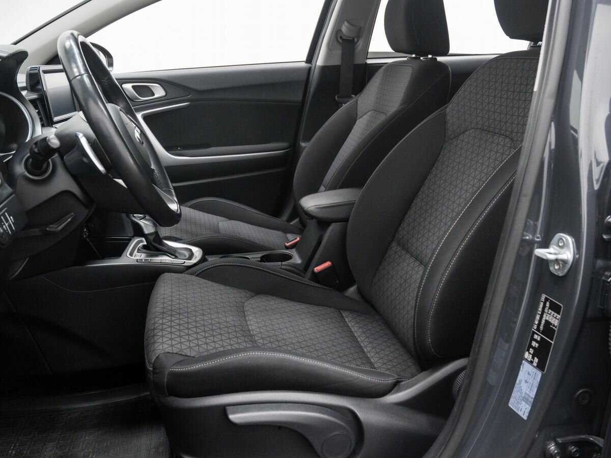 Купить Kia Ceed, 2019, 93 000 км.. Фото: #14