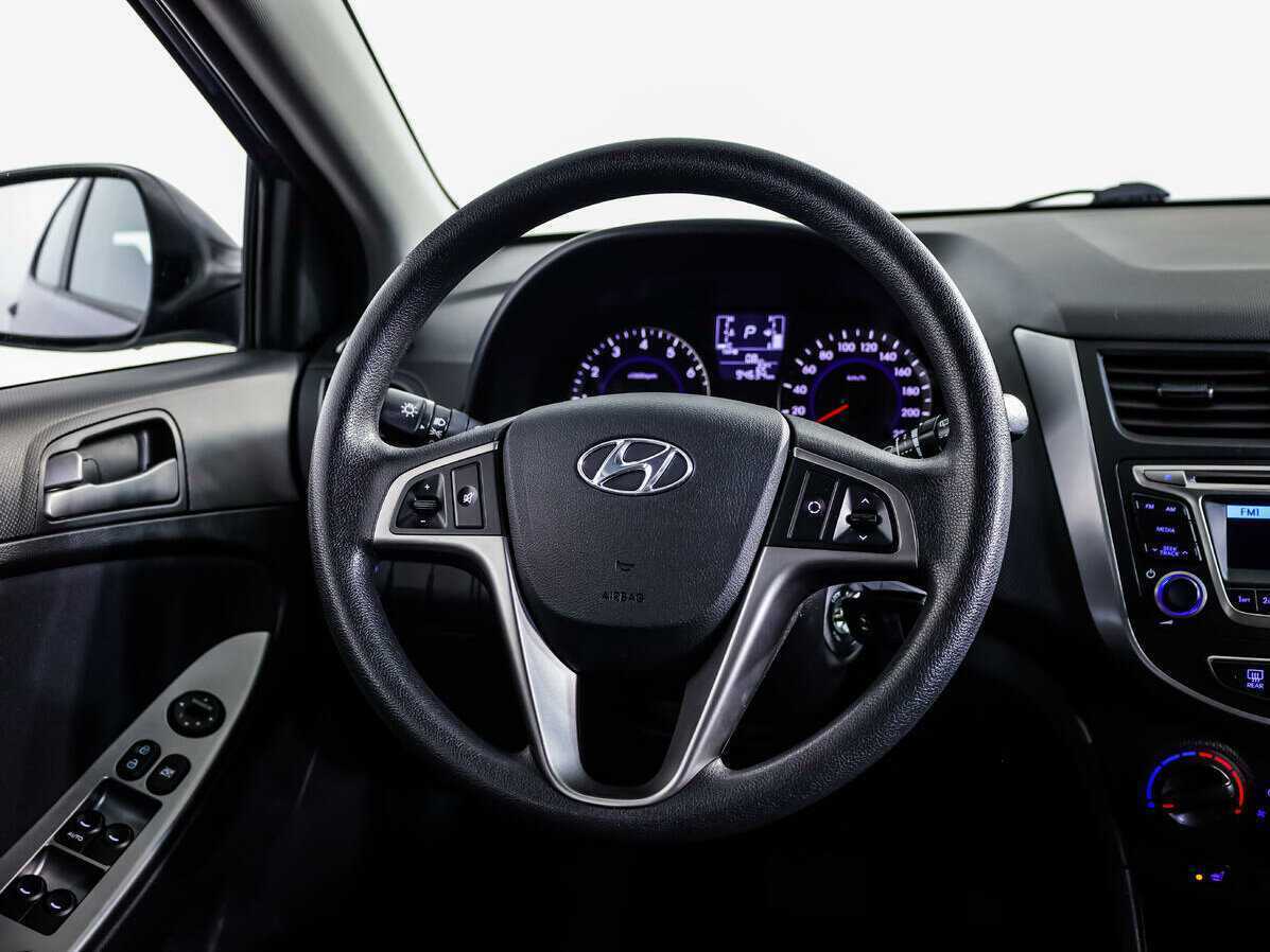 Купить Hyundai Solaris, 2015, 94 634 км.. Фото: #9