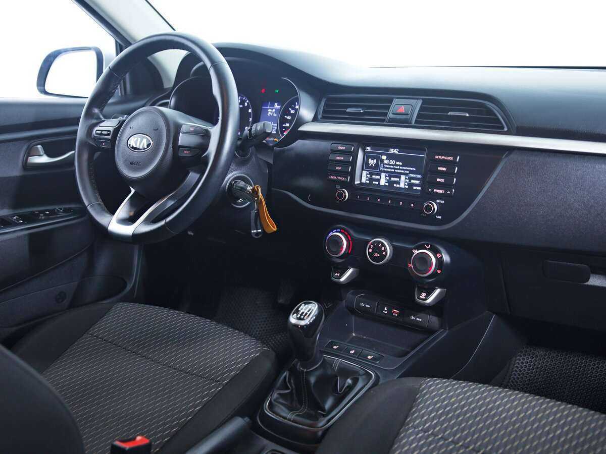Купить Kia Rio, 2017, 126 650 км.. Фото: #11