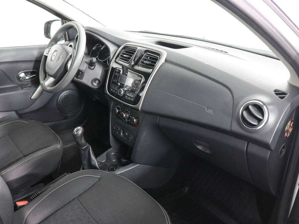 Купить Renault Logan, 2018, 155 368 км.. Фото: #5