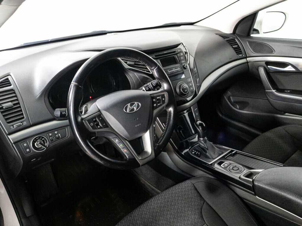 Купить Hyundai i40, 2015, 74 188 км.. Фото: #10