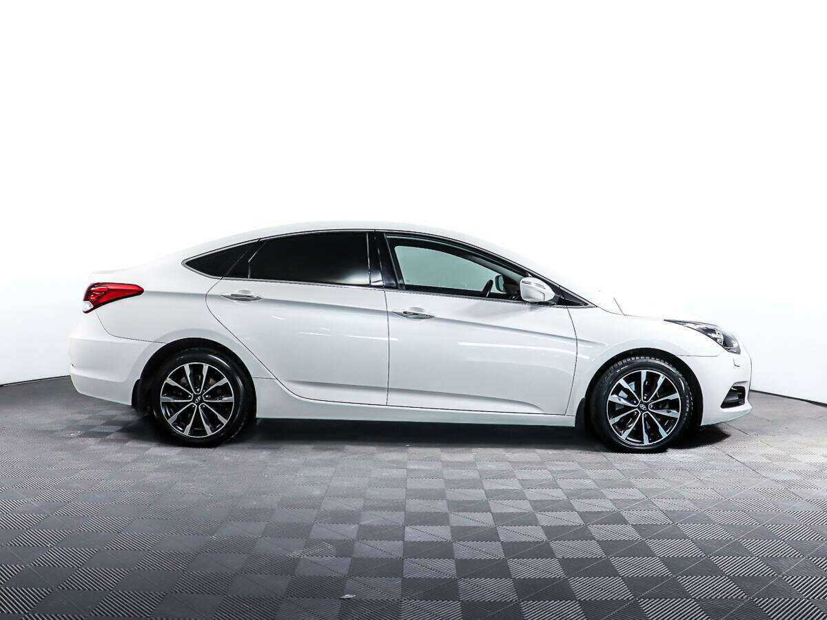 Купить Hyundai i40, 2015, 126 400 км.. Фото: #3