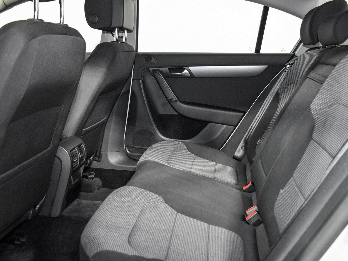 Купить Volkswagen Passat, 2012, 118 702 км.. Фото: #12